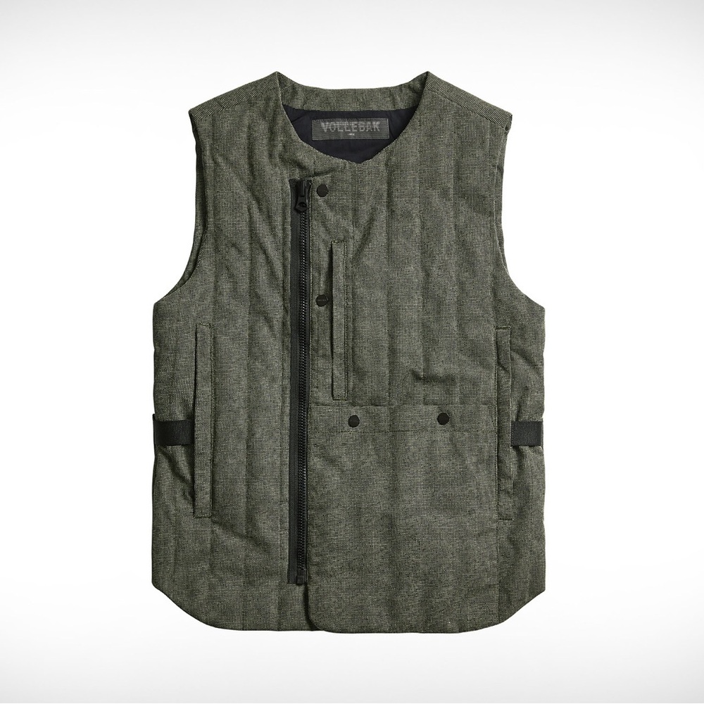 Vollebak Off Grid Vest. Large - NEW (Tried on, but not a good fit for me.) - Picture 3 of 3